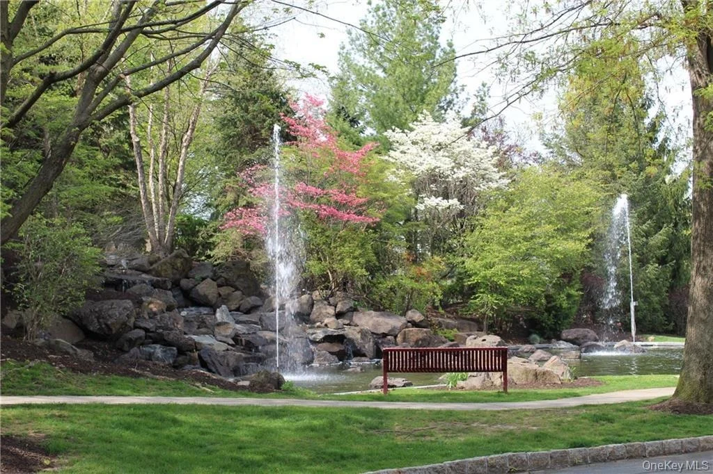 Photo of 527 Viewpoint Terrace