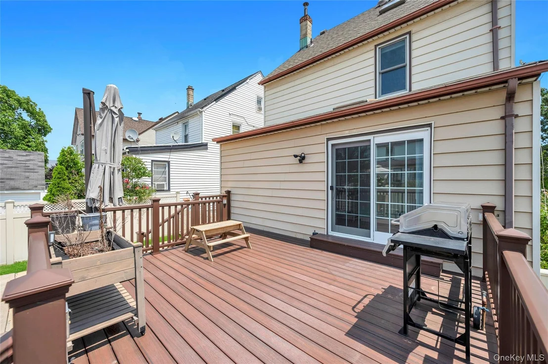 Photo of 232 Locust Street