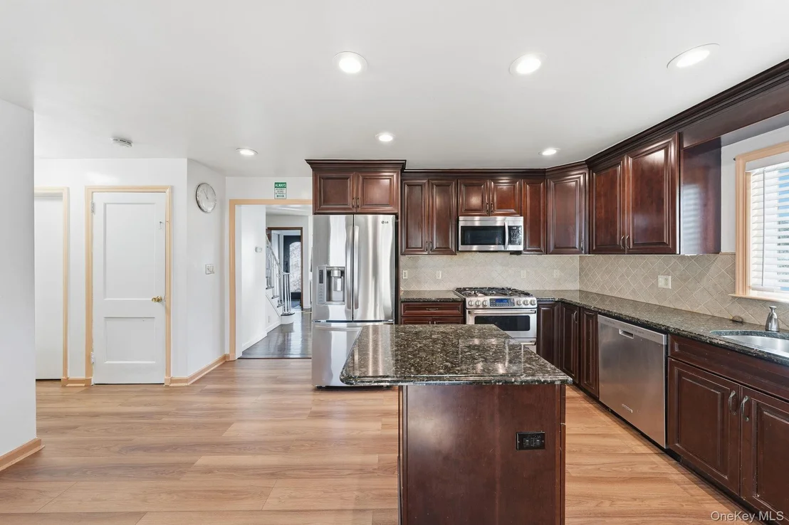 Photo of 295 union Avenue