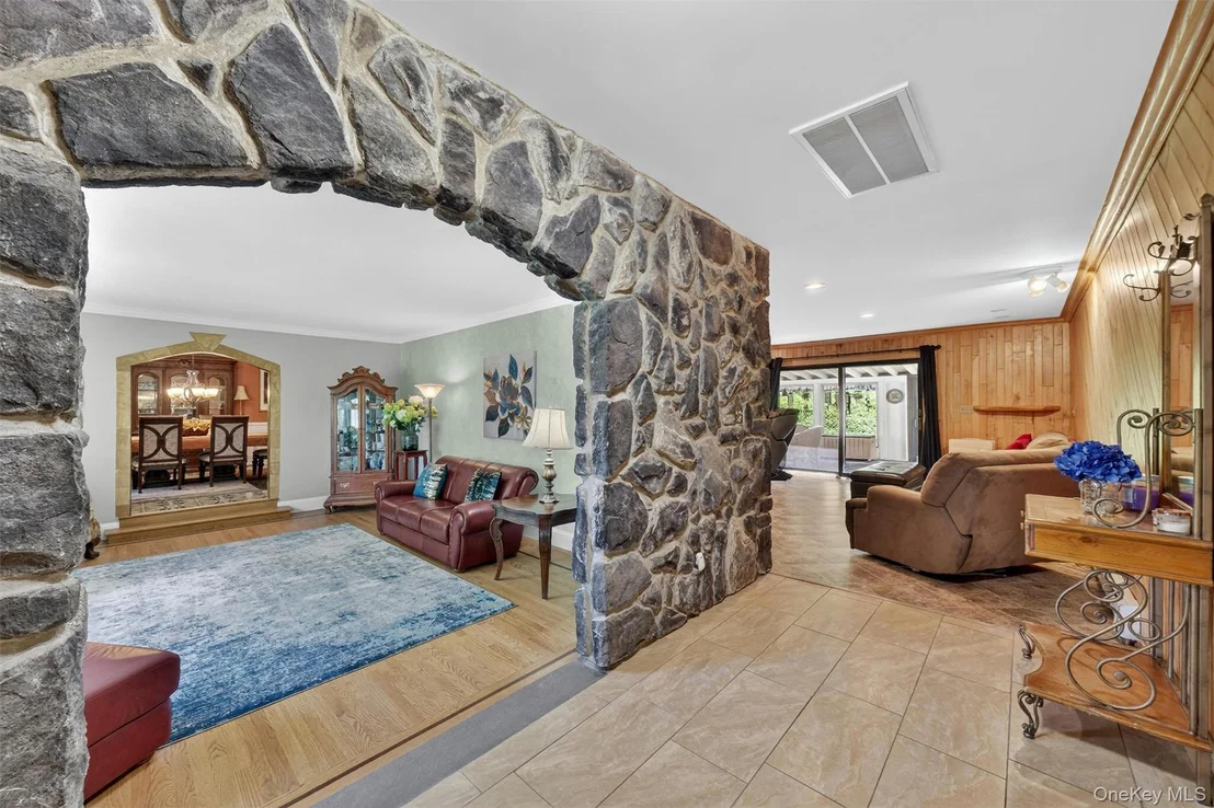 Photo of 40 Farrell Drive