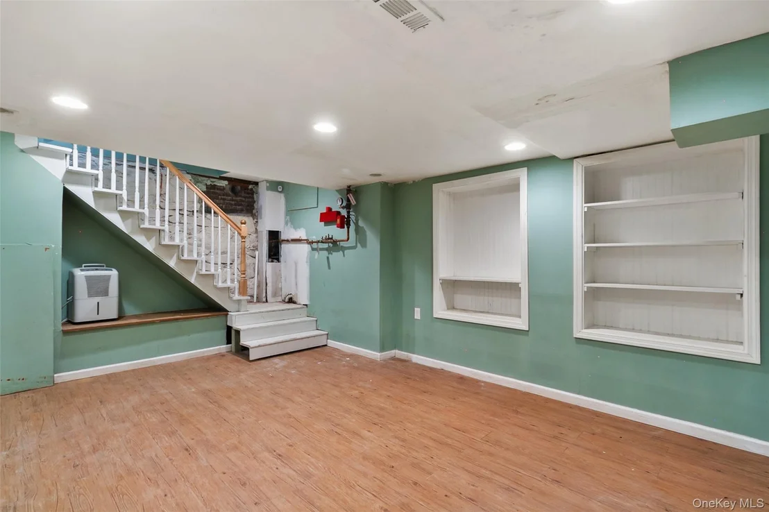 Photo of 13 Lenox Place
