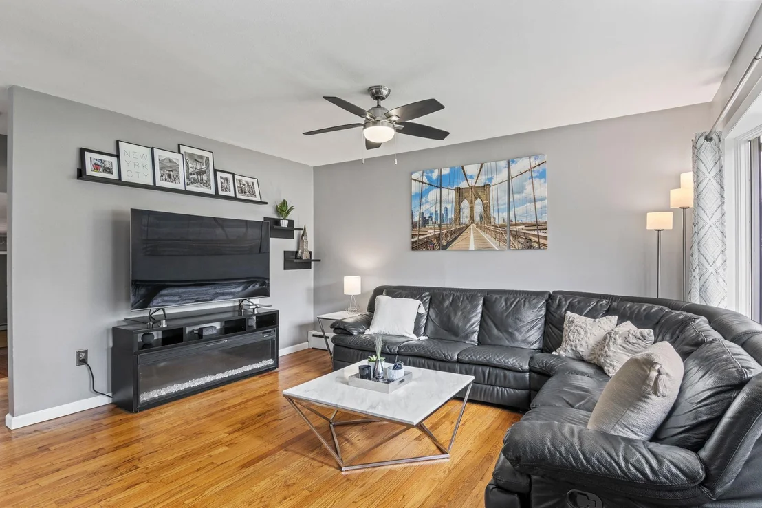Photo of 10 Elm Avenue