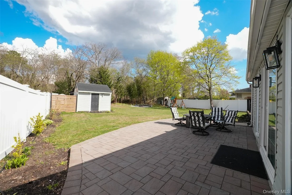 Photo of 1026 Howells Road