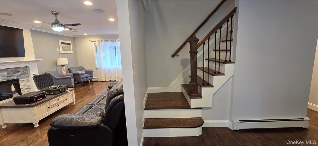 Photo of 522 Moriches Road