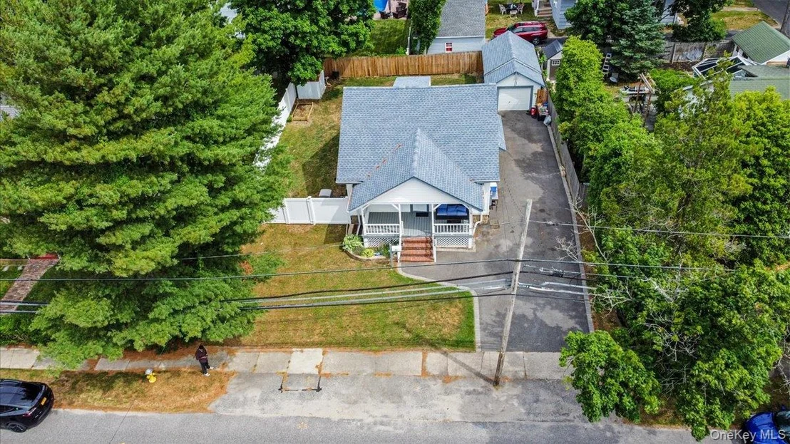 Photo of 41 Moffitt Boulevard
