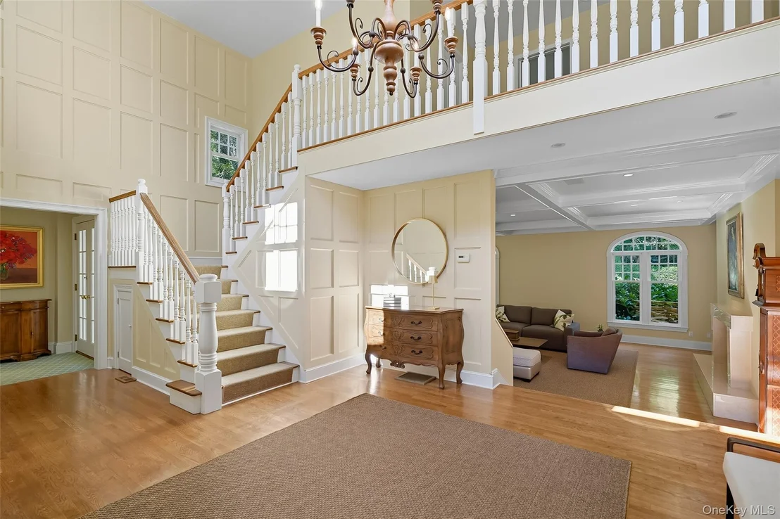 Photo of 9 Boxwood Lane