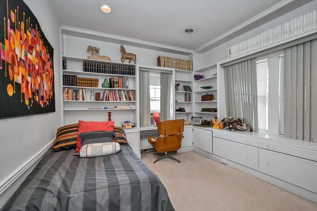Photo of 115 Central Avenue
