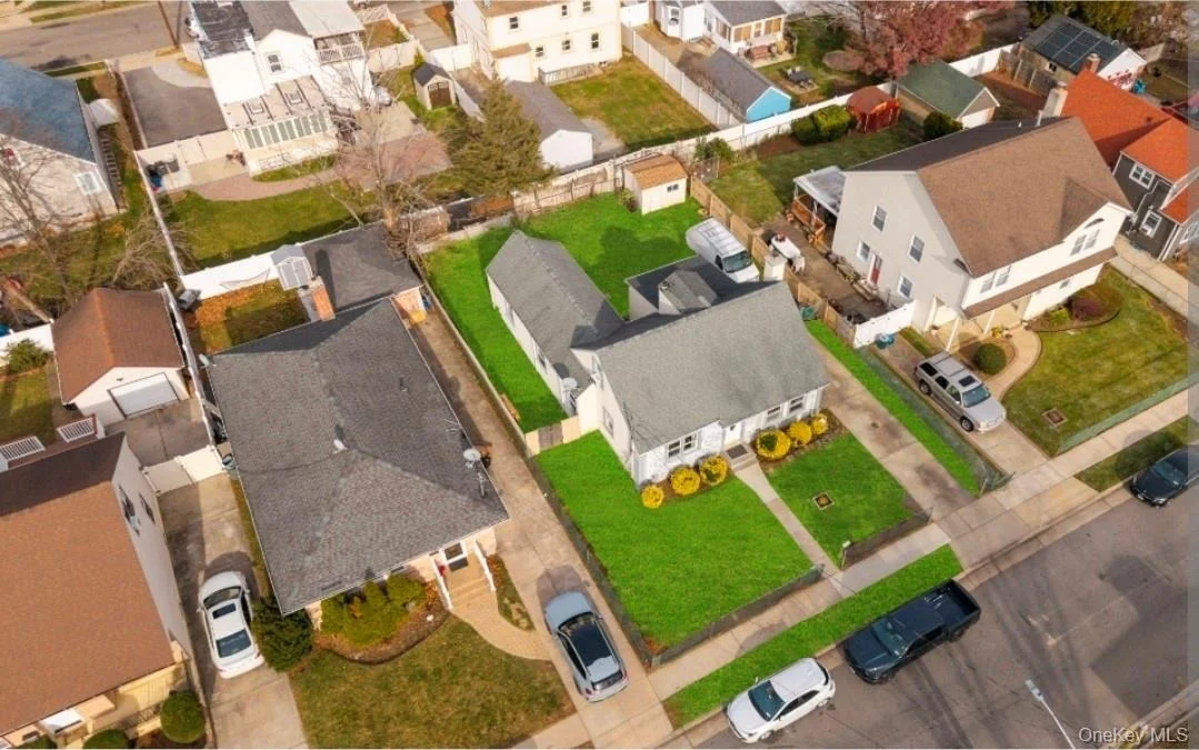 Photo of 225 Windsor Parkway