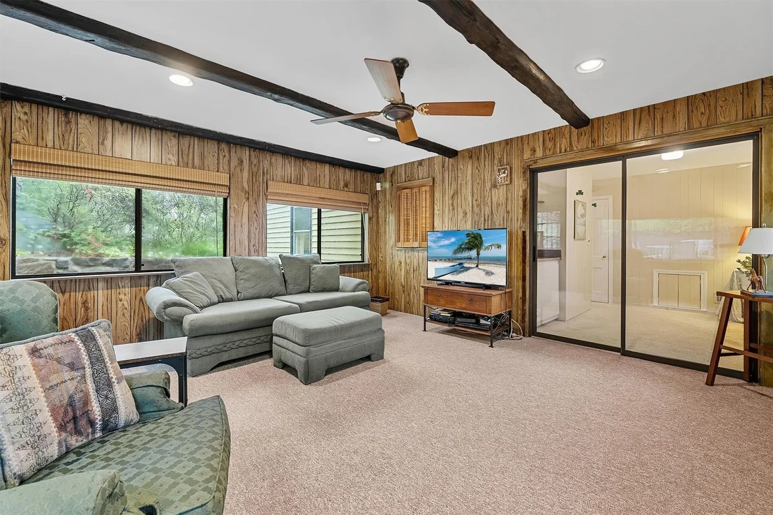Photo of 16 Garretson Road