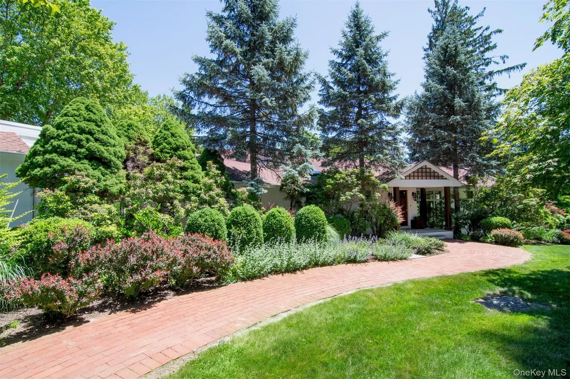 Photo of 353 Mountain Road