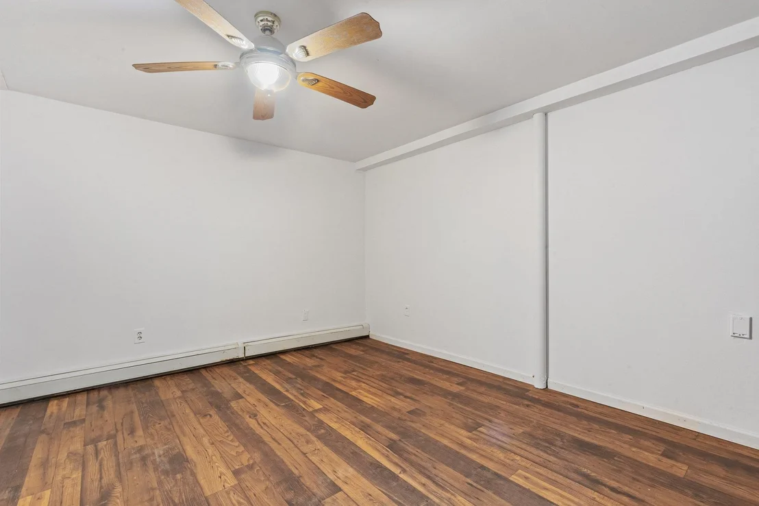 Photo of 8 Durrschmidt Road