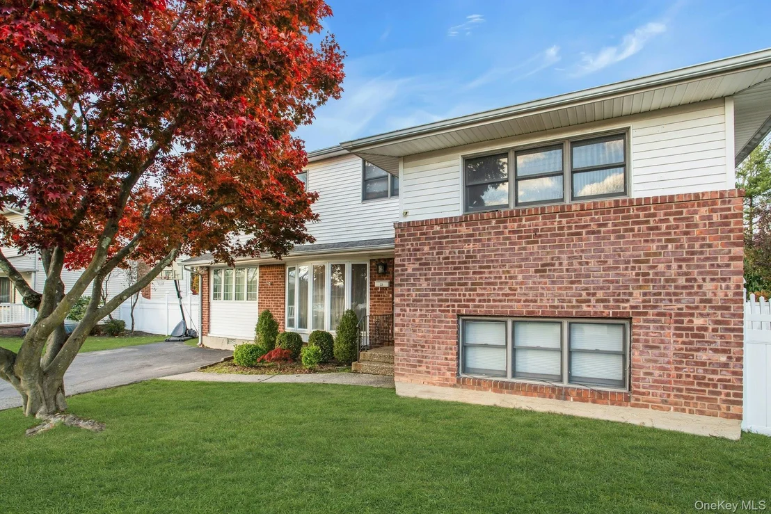 Photo of 22 Schuyler Drive