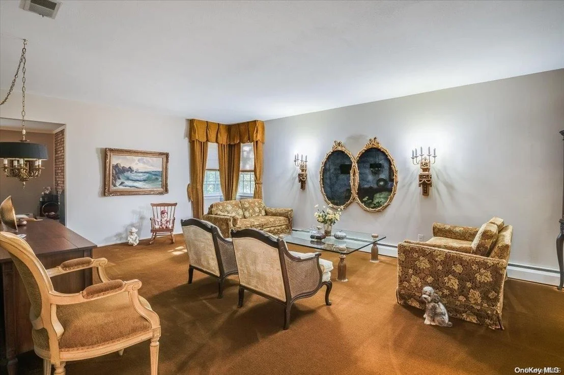 Photo of 69 Buttonwood Drive