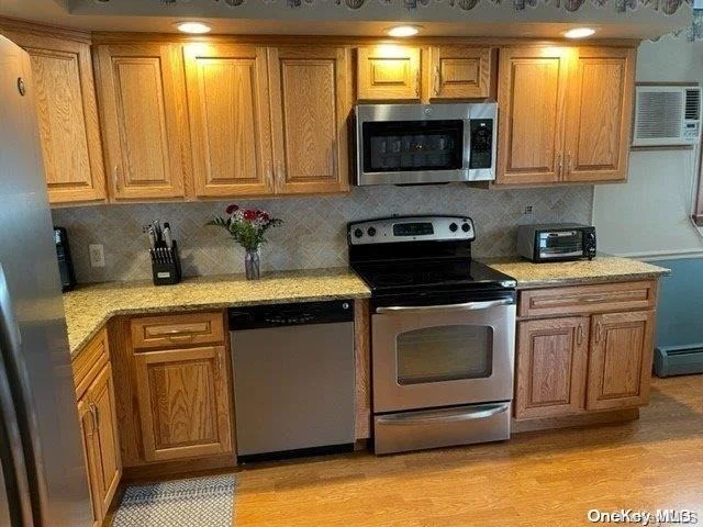 Photo of 455 Beacon Avenue
