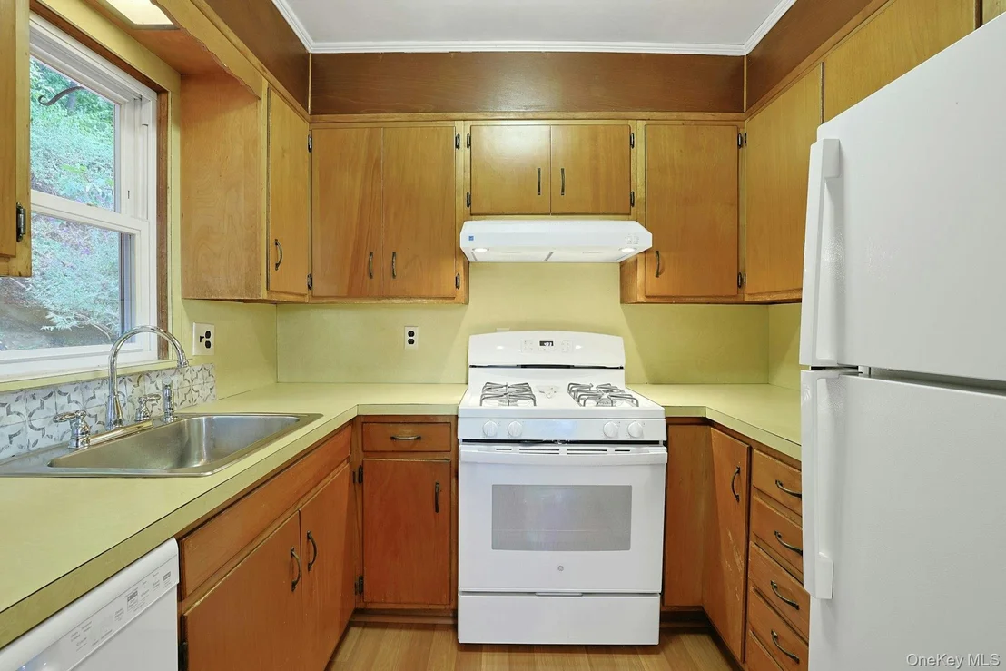 Photo of 61 Snowden Avenue