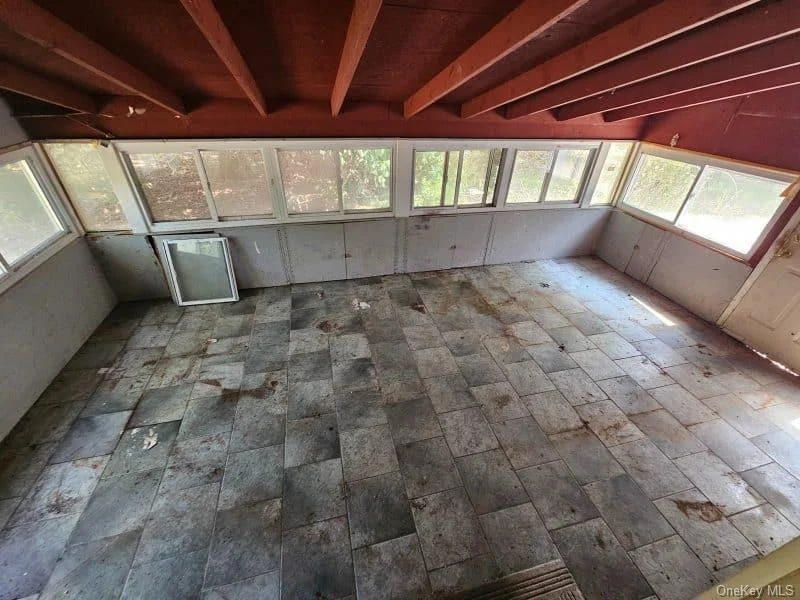 Photo of 51 Shore Road