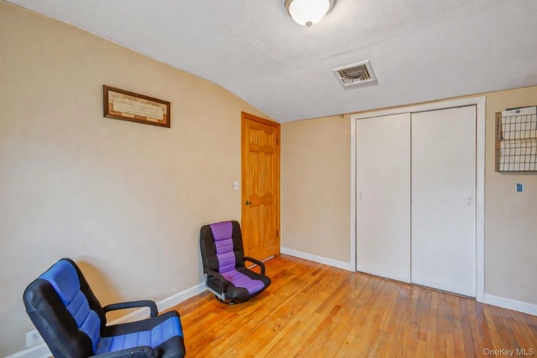 Photo of 229 4th Street