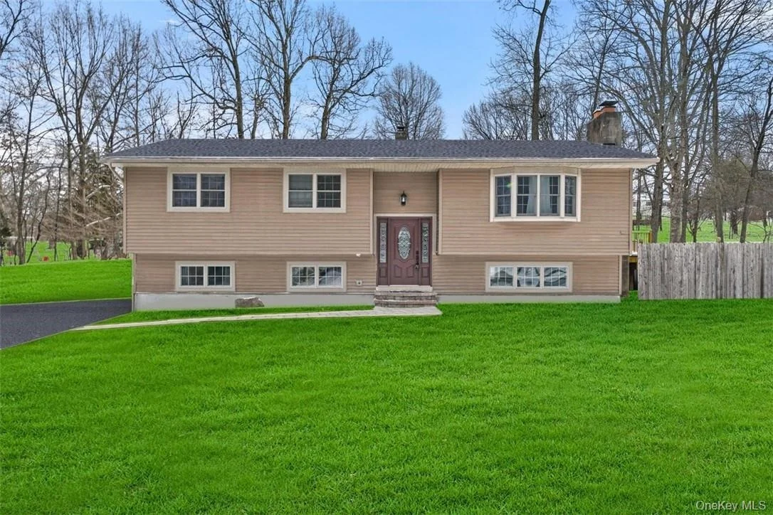 Photo of 7 Lakeview Drive