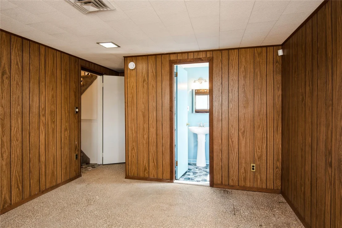 Photo of 256 Leaf Avenue