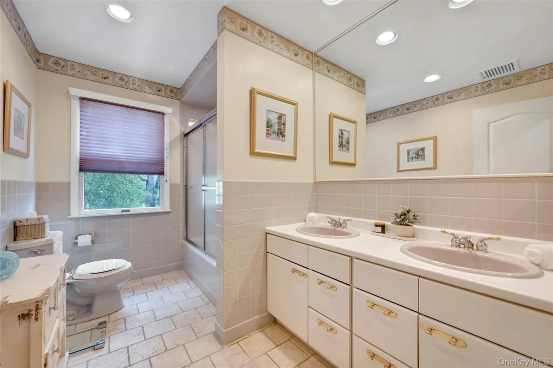 Photo of 25 Bellain Avenue