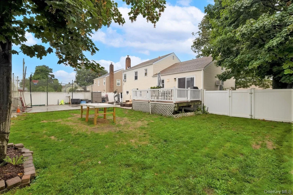 Photo of 3352 4th Street