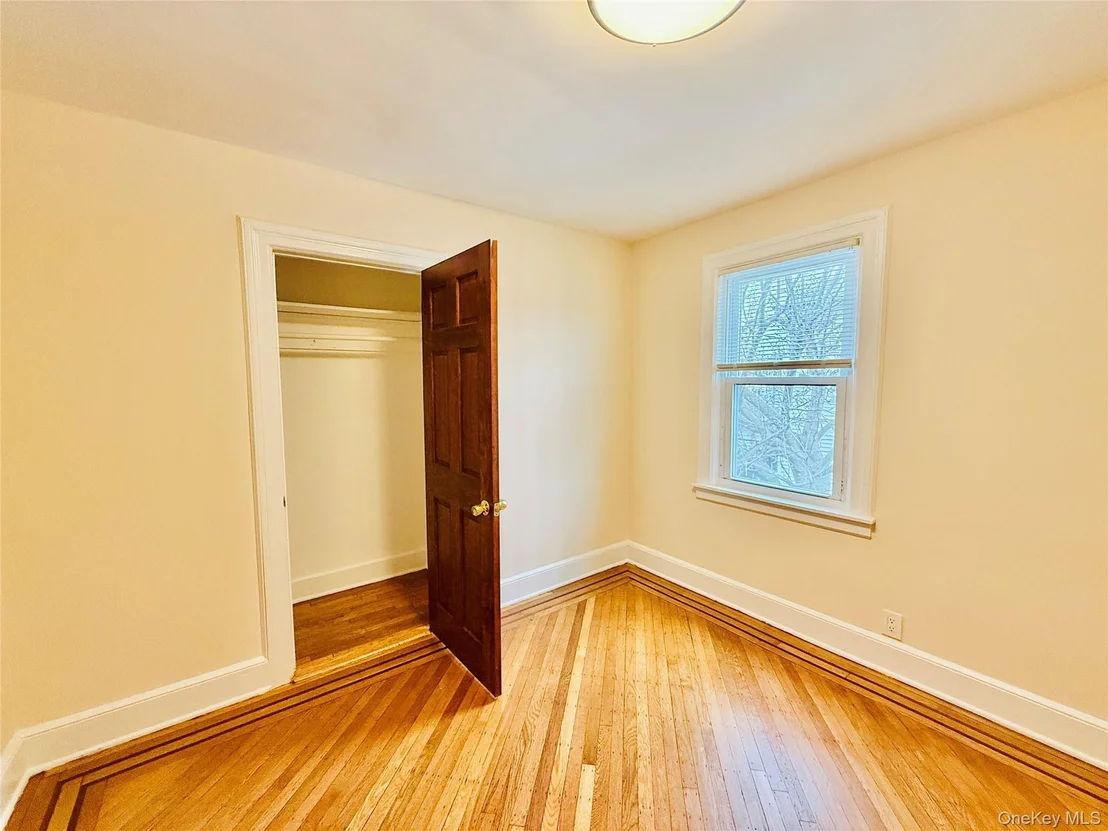 Photo of 1813 Willow Lane