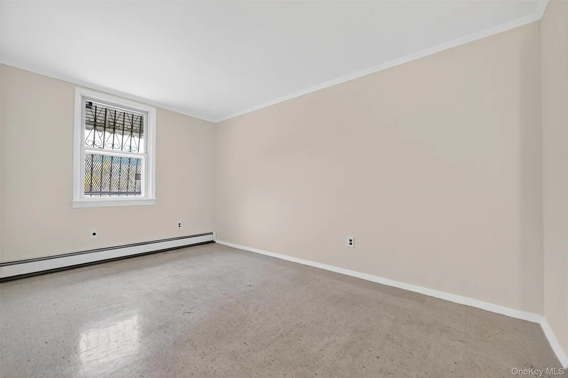 Photo of 1042 Fox Street
