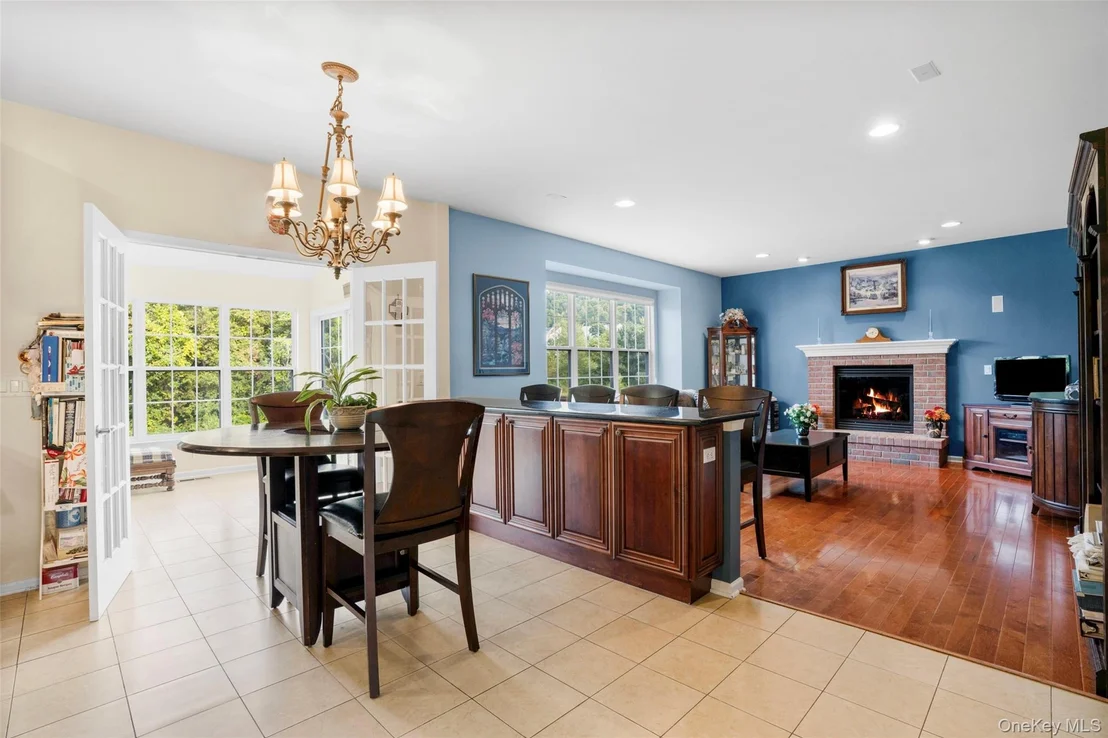 Photo of 653 Creekside Lane