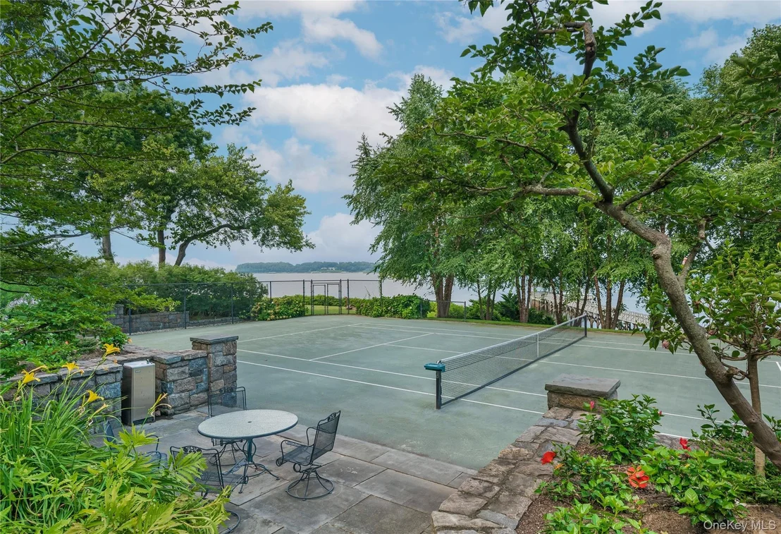 Photo of 227 Dock Lane