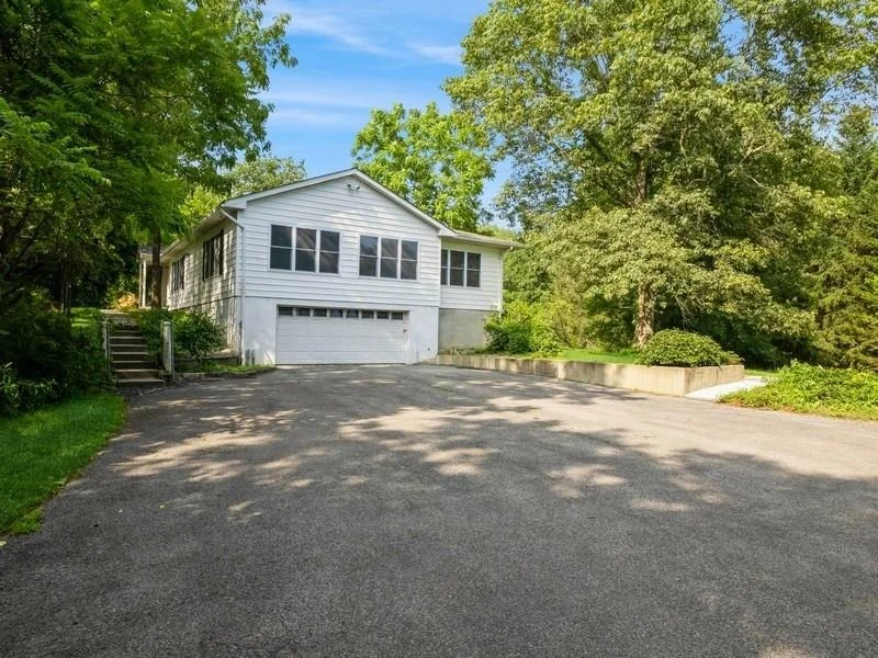 Photo of 3 Winding Hills Drive