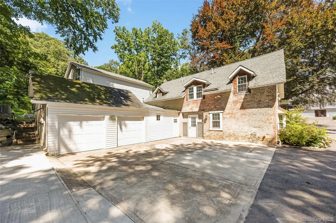 Photo of 314 Mill Hill Road