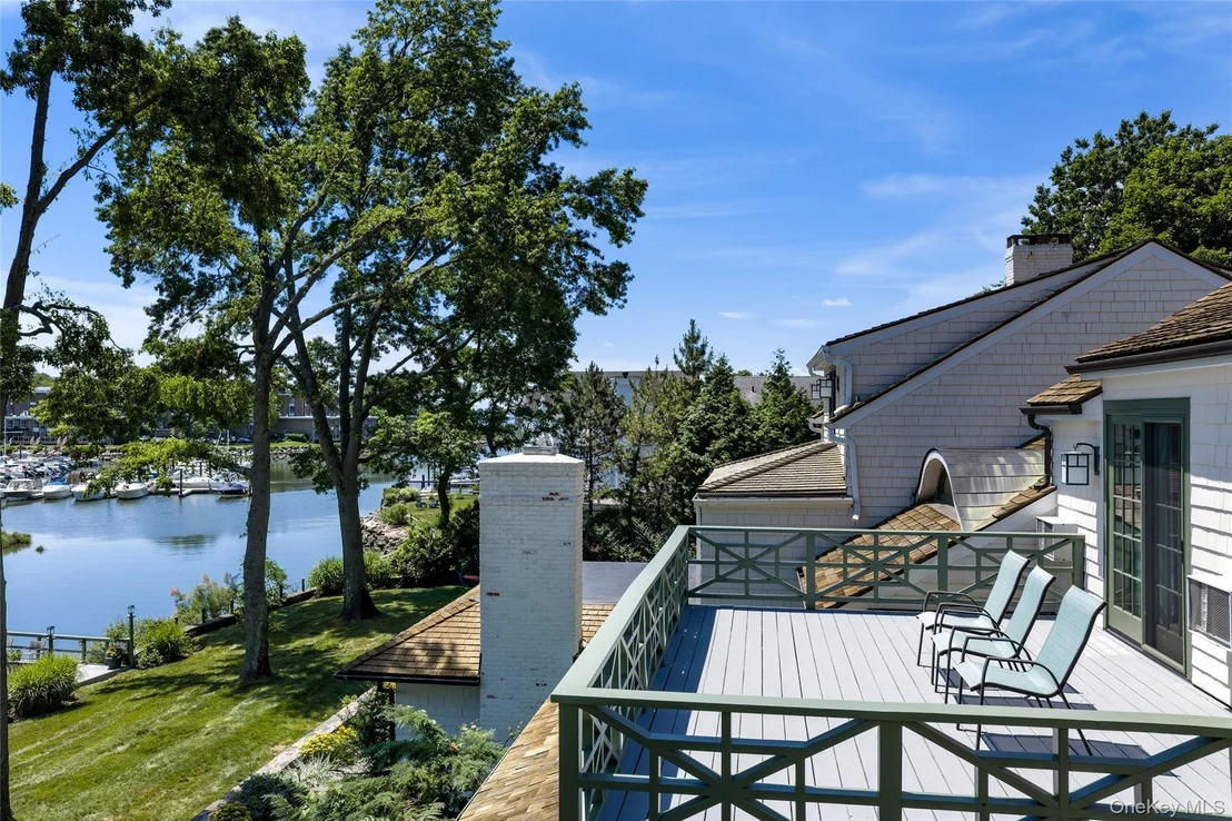 Photo of 87 Hix Avenue