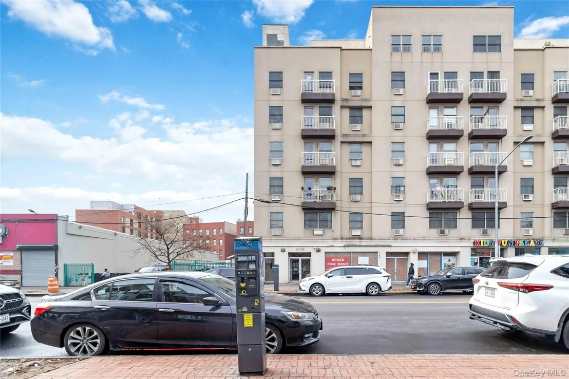 Photo of Unit 5H at 35-38 Junction Boulevard