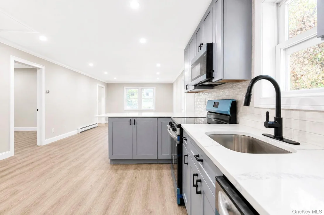 Photo of 234 Lakeside Trail
