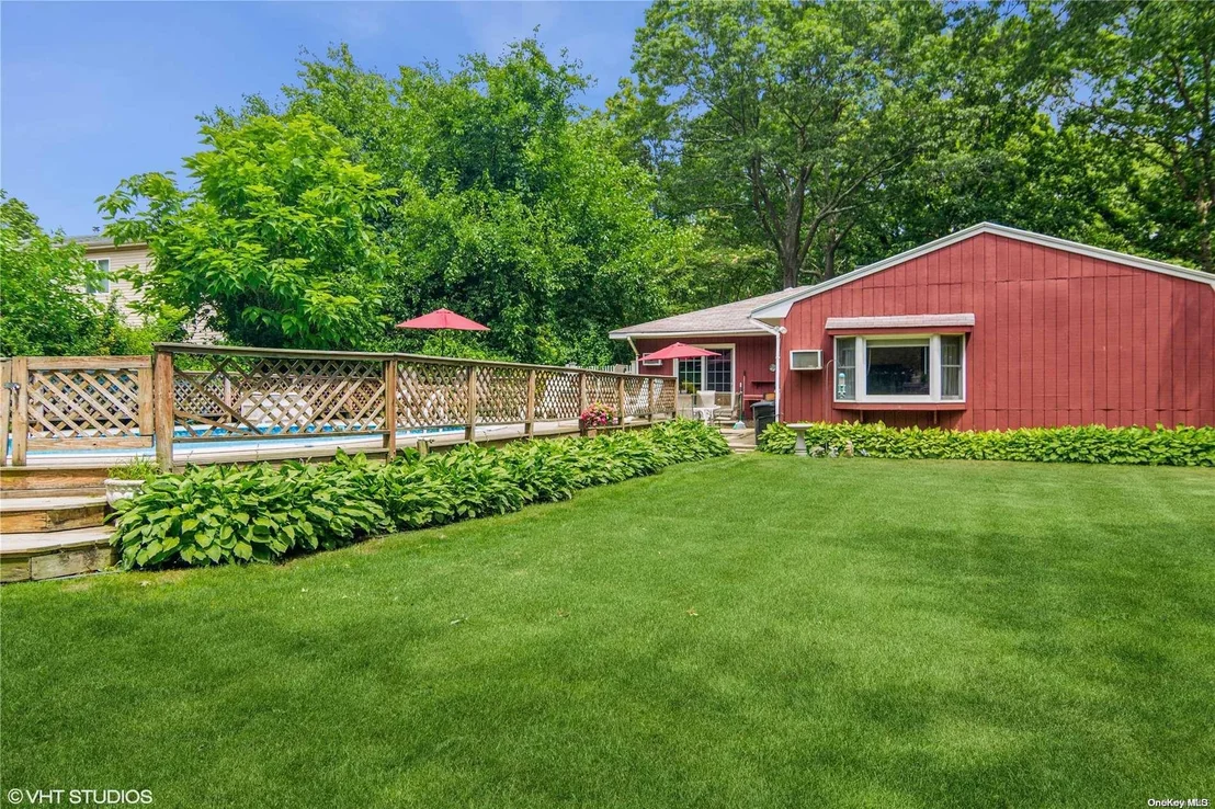 Photo of 85 Maple Avenue