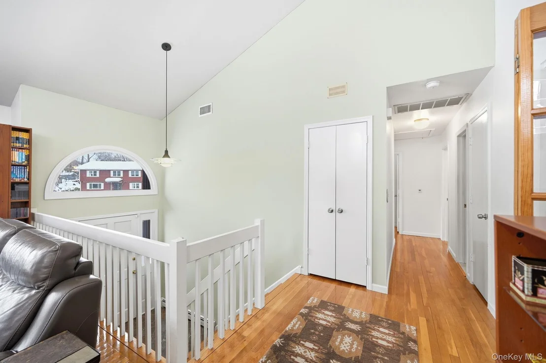 Photo of 10 Pine Brook Road