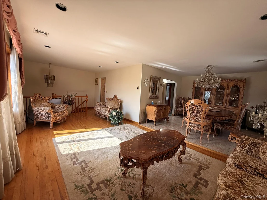 Photo of 208 Doris Avenue