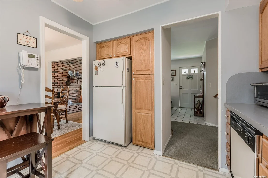 Photo of 53 Roxbury Drive