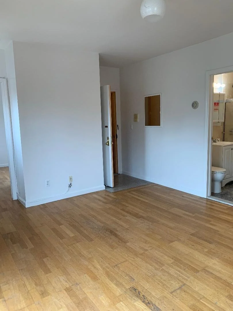 Photo of Unit C2F at 41-50 149 Pl
