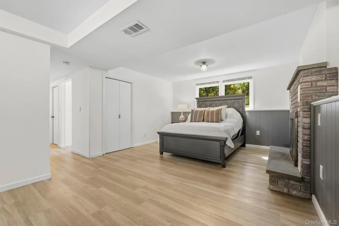 Photo of 13 Slate Hill Drive