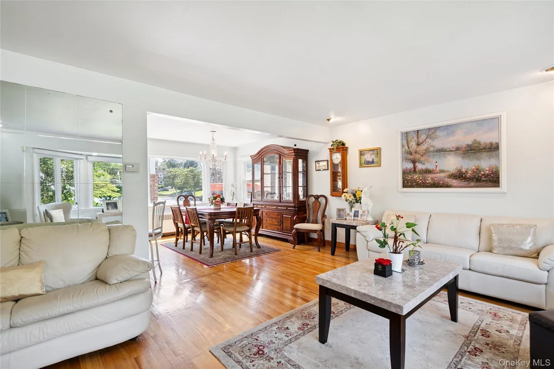 Photo of 402 Maple Street