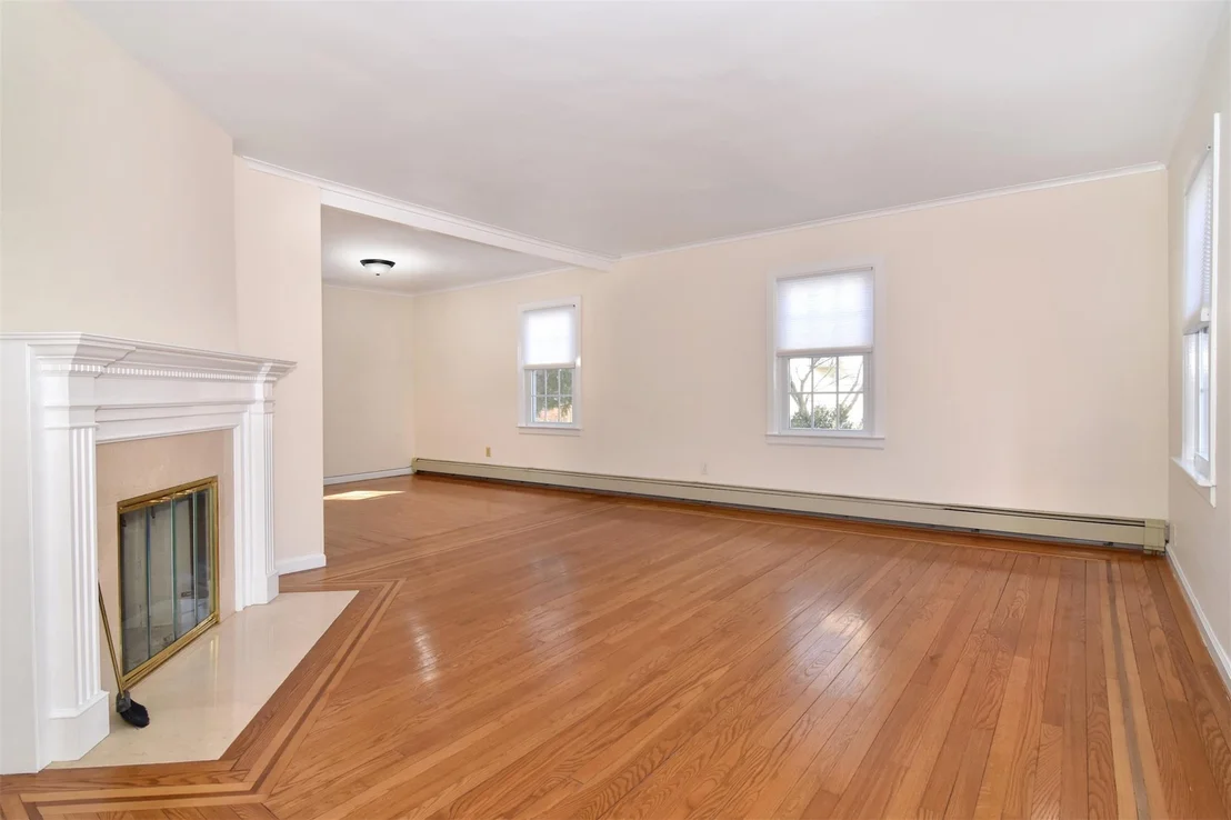 Photo of 24 Lochland Road