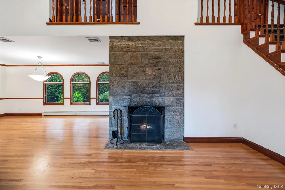 Photo of 565 Mohawk Road