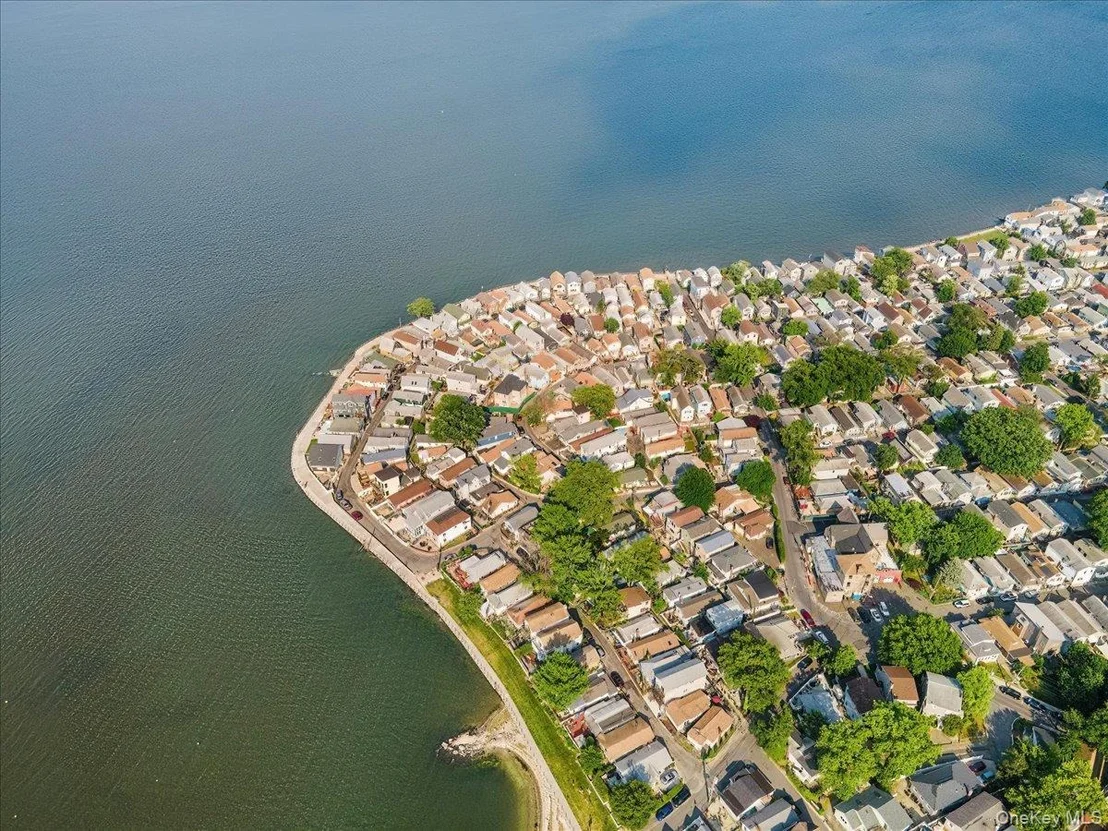 Photo of 22B Edgewater Park