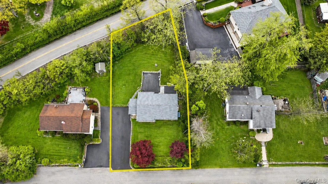 Photo of 19 Beverly Trail