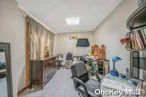 Photo of 320 Commack Road