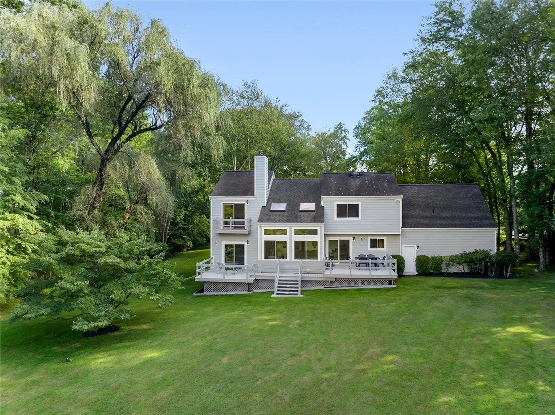 Photo of 2 Hunter Drive