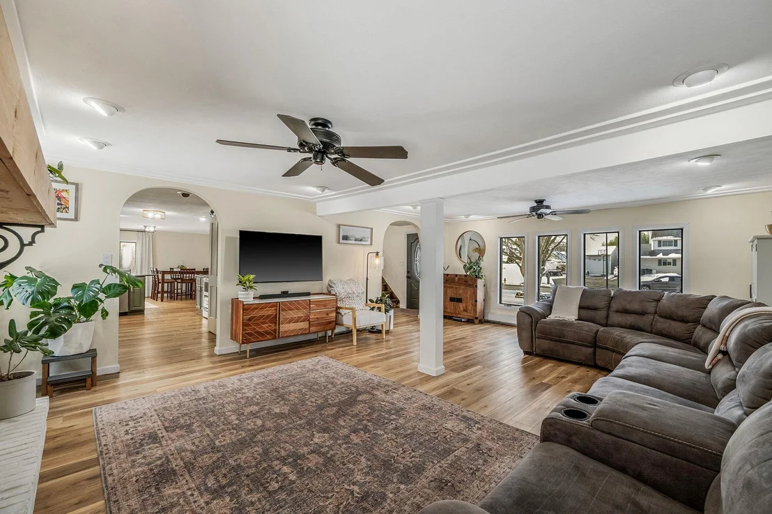 Photo of 33 Scotch Pine Drive