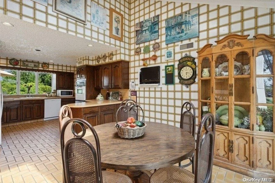 Photo of 30 Thixton Drive