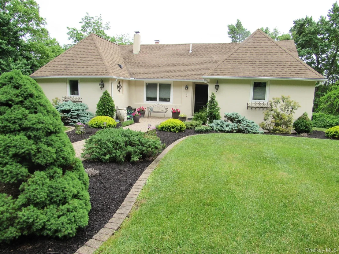 Photo of 107 Pine Hill Road